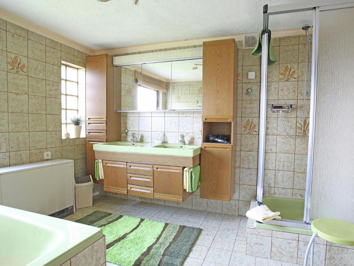 Apartment With Terrace And Pool In The Garden Pracht المظهر الخارجي الصورة
