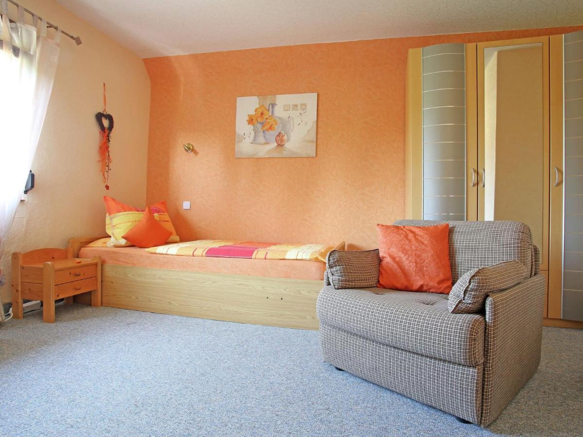 Apartment With Terrace And Pool In The Garden Pracht المظهر الخارجي الصورة